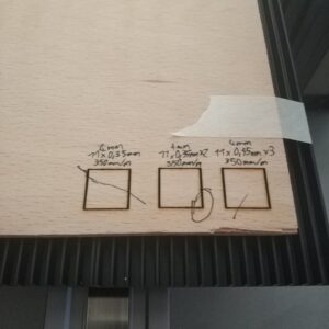Laser_Sunglasses_Stand_004
